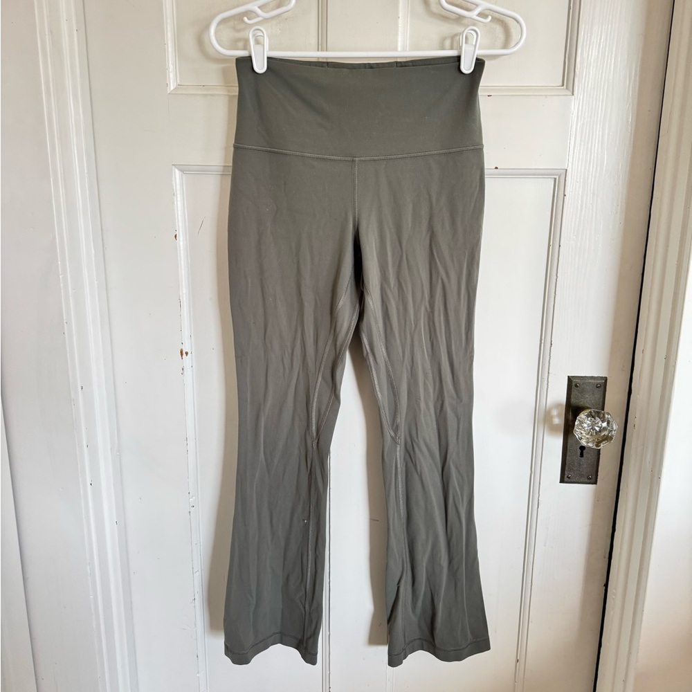Lululemon Align High Rise Mini Flared Pant‎ size 8.